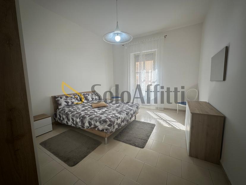 Stanza in appartamento in Via Fratelli Bandiera, Latina — foto 3 di 5