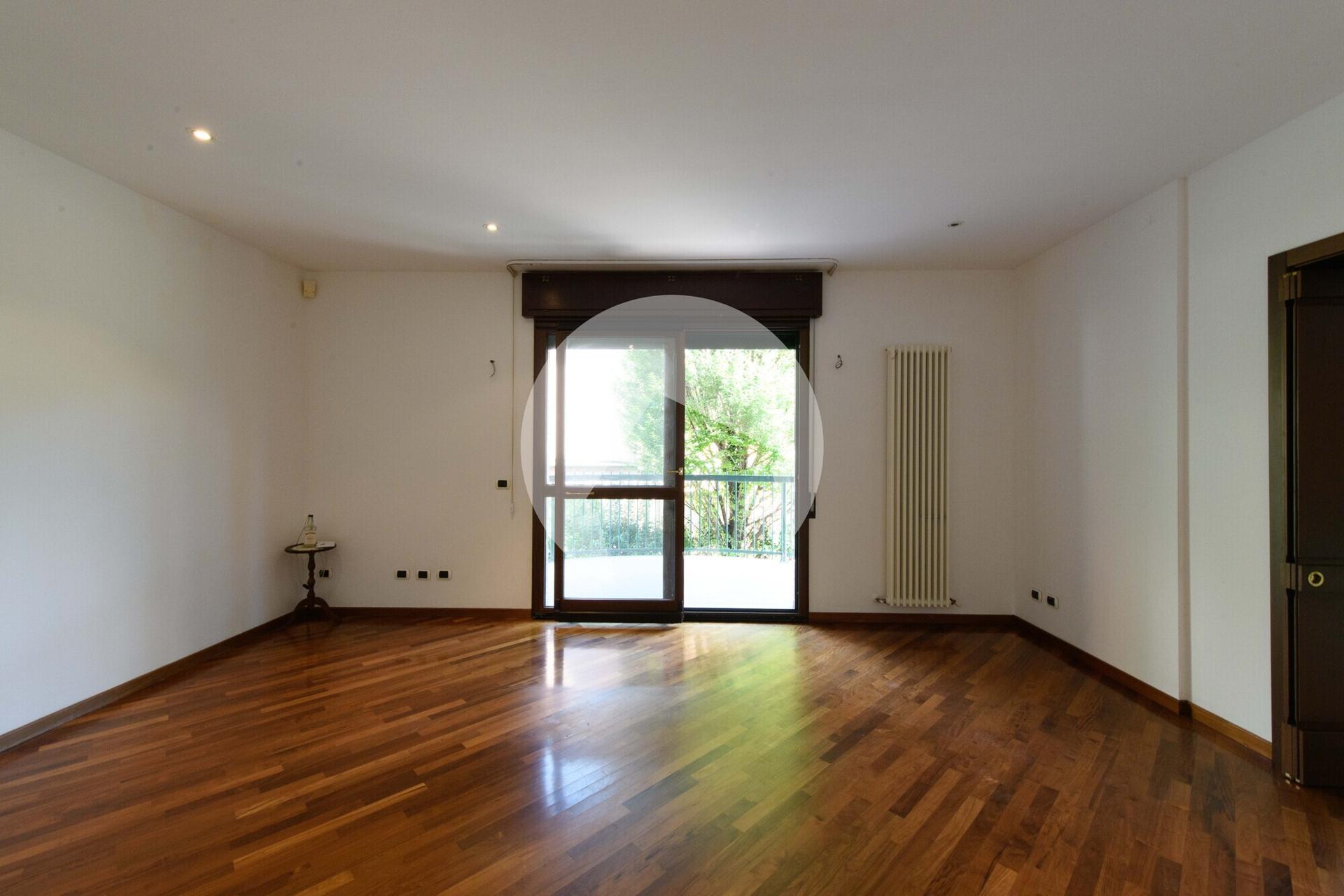 Quadrilocale in Via Astico 2, Reggio nell'Emilia