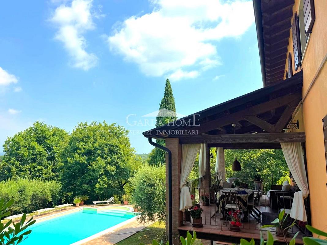 Villa in Viale Guglielmo Marconi, Desenzano del Garda