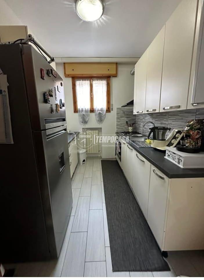 Trilocale in Via Fratelli Cairoli 29, Castelfranco Emilia — foto 2 di 5
