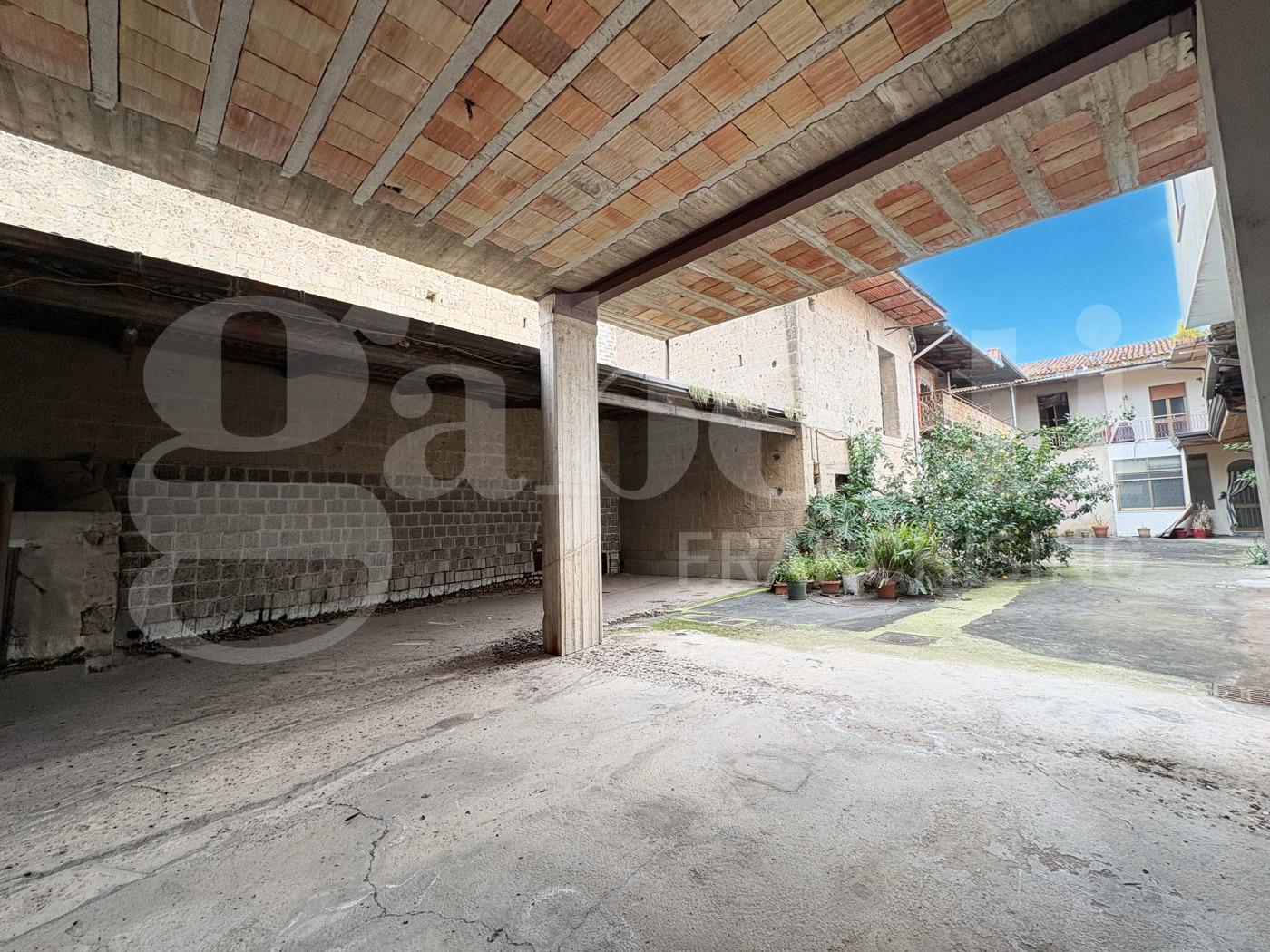 Terratetto unifamiliare in Via Mercadante , Santa Maria Capua Vetere