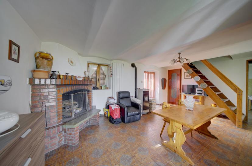Casa indipendente in Via Dagatti 4, Envie — foto 4 di 5