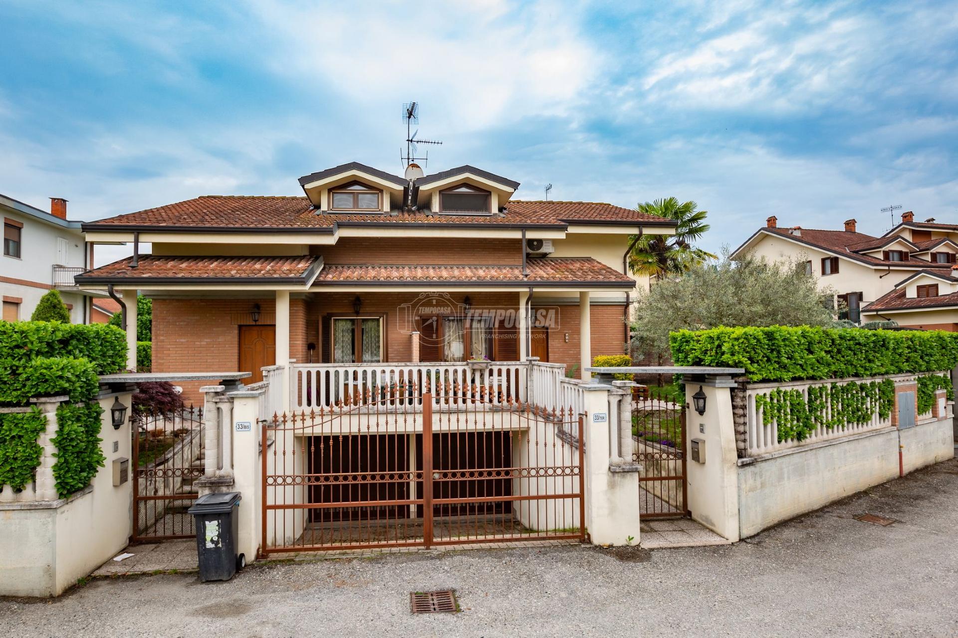 Villa in Via Torino 33/Ter, San Raffaele Cimena
