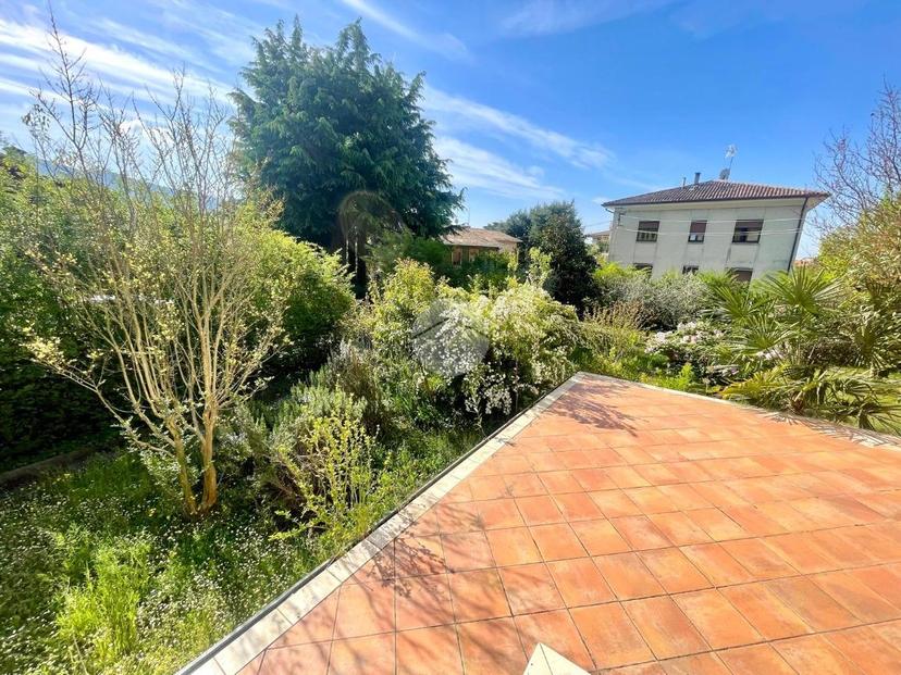 Villa in Via Cappuccini 14, Caprino Veronese — foto 2 di 5