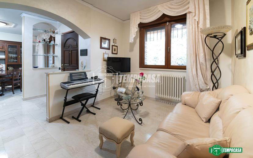 Quadrilocale in Via Prealpi 6, Nova Milanese