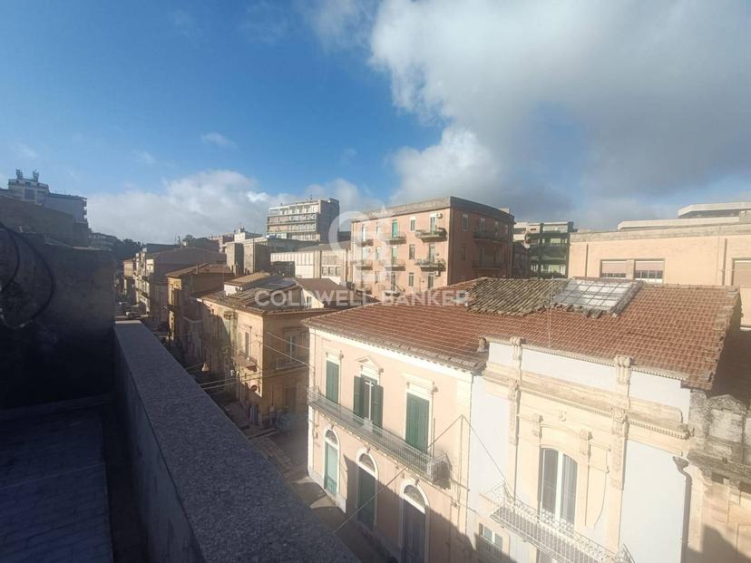 Casa indipendente in Via Dante 44-46, Ragusa — foto 2 di 5