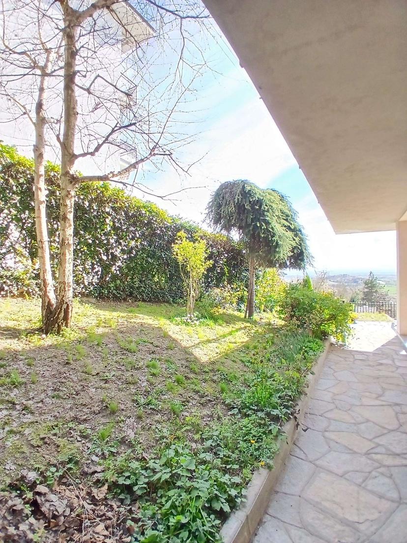 Villa bifamiliare in Via Panza 15, San Salvatore Monferrato — foto 2 di 5