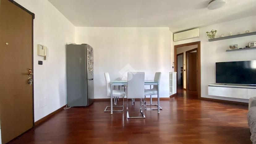 Trilocale in Via Monti 6, Milano