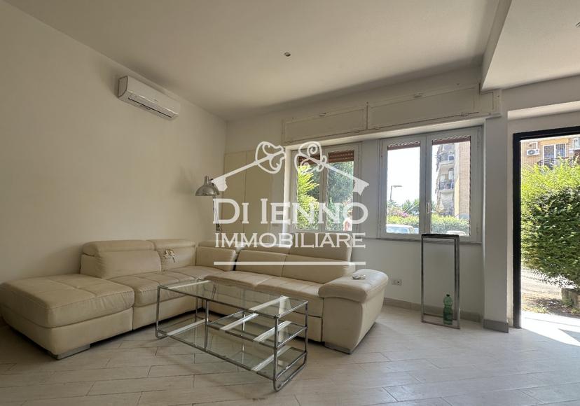 Trilocale in Via Torriglia 18, Roma