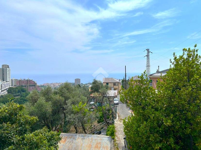 Casa indipendente in Via del Chiapparo, Genova — foto 2 di 5