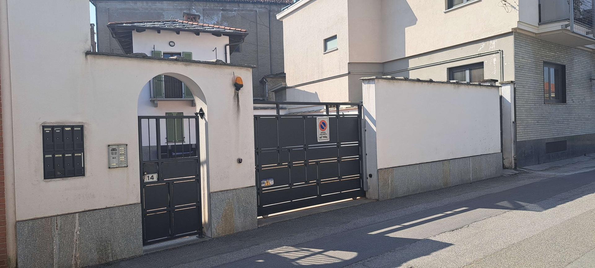 Trilocale in Via Re Umberto 18 , Cavour