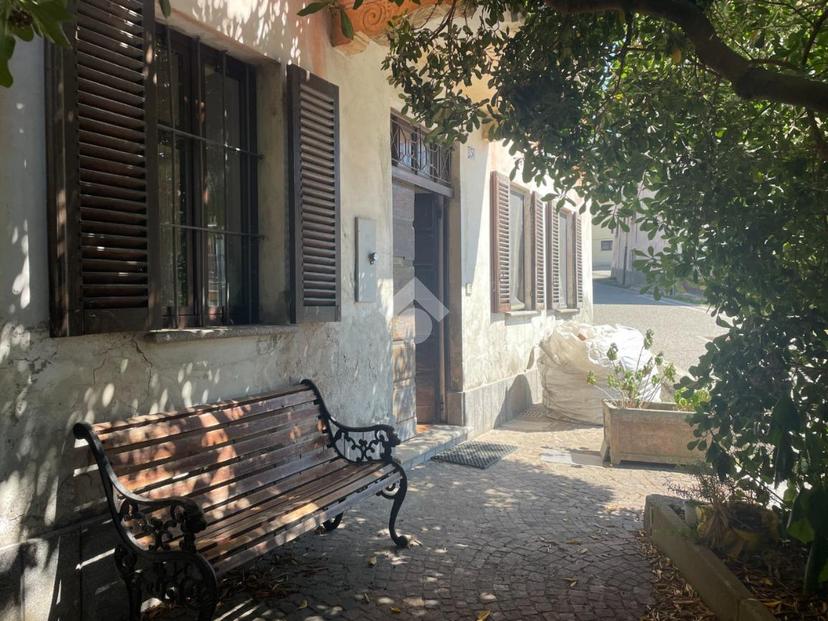 Casa indipendente in Frazione Bulliana 150, Valdilana — foto 2 di 5