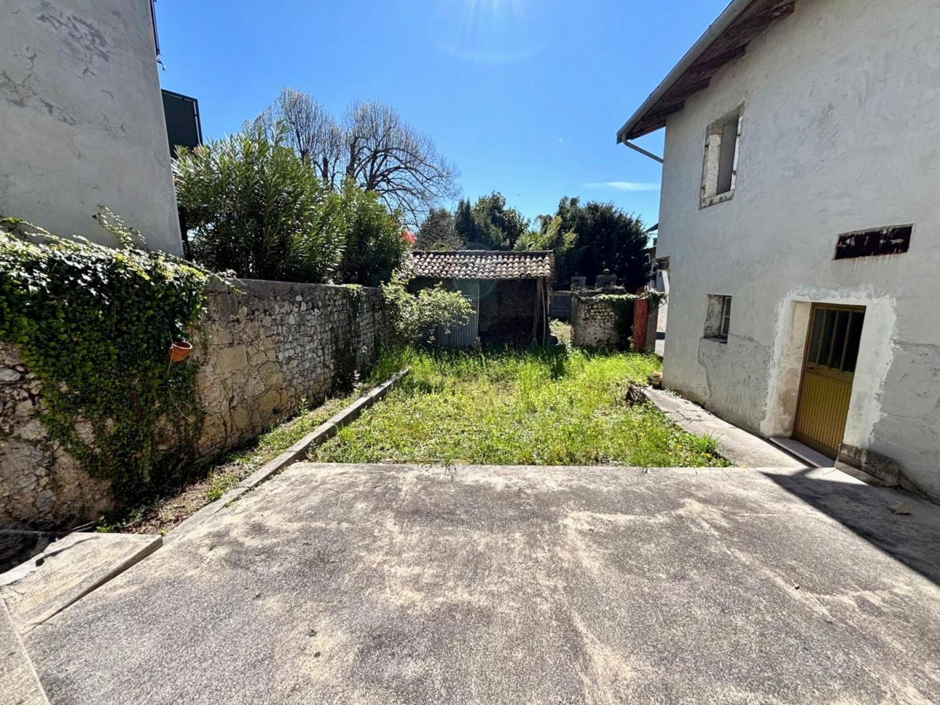 Terratetto plurifamiliare, Travesio