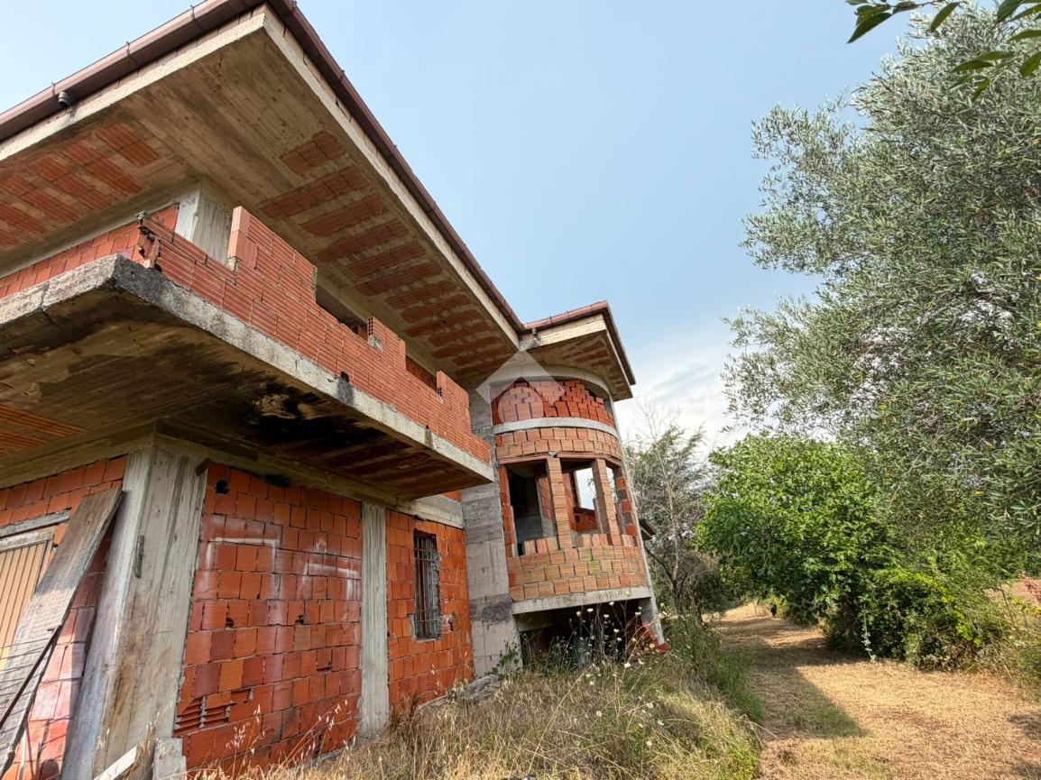 Villa in Via Ss 85 Venafrana, Venafro