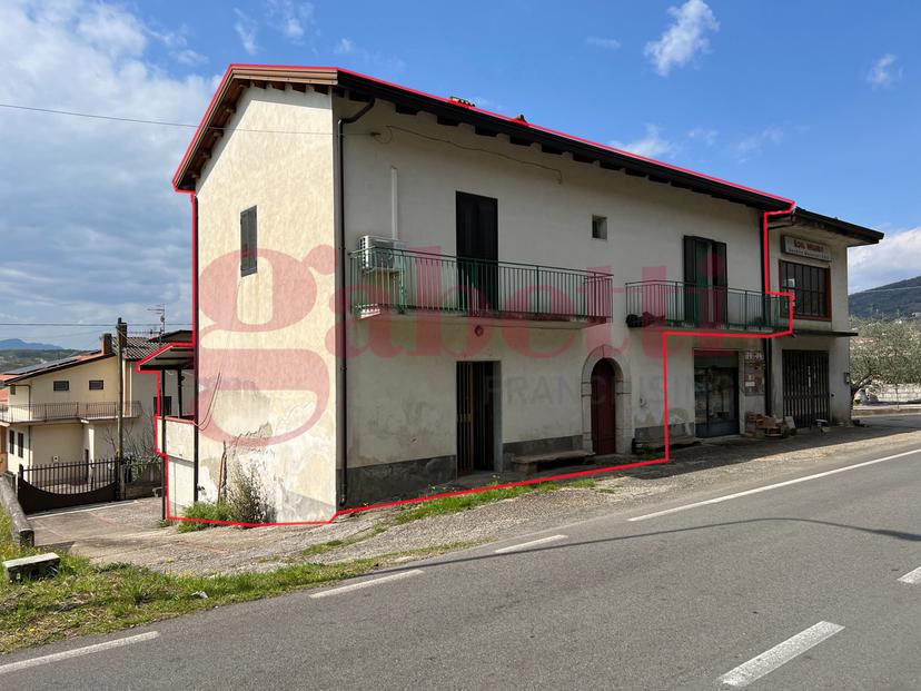 Trilocale in Contrada Cortesano Snc, Faicchio — foto 2 di 5
