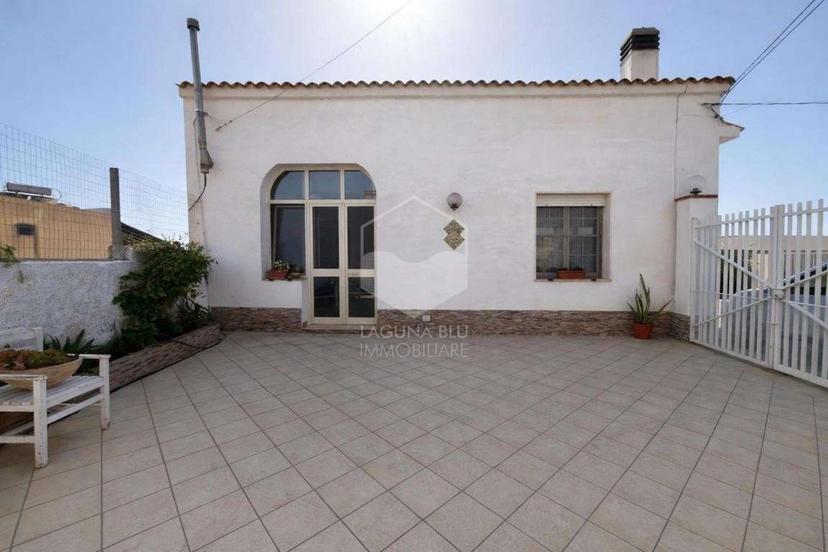 Casa indipendente in Lungomare Biscione, Petrosino — foto 4 di 5