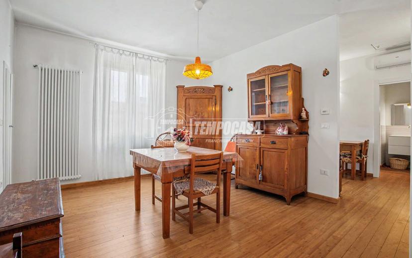 Trilocale in Viale Umberto I 26, Castel Bolognese — foto 3 di 5