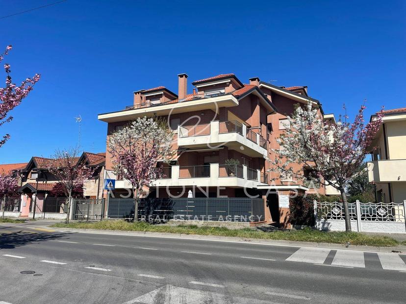 Trilocale in Via Molino Arese 35, Cesano Maderno — foto 3 di 5