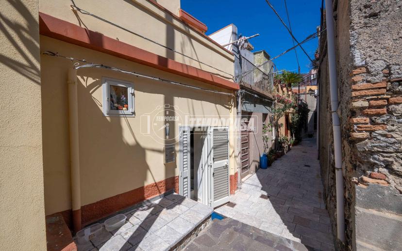 Trilocale in Via Francesco Baracca 1, Scaletta Zanclea