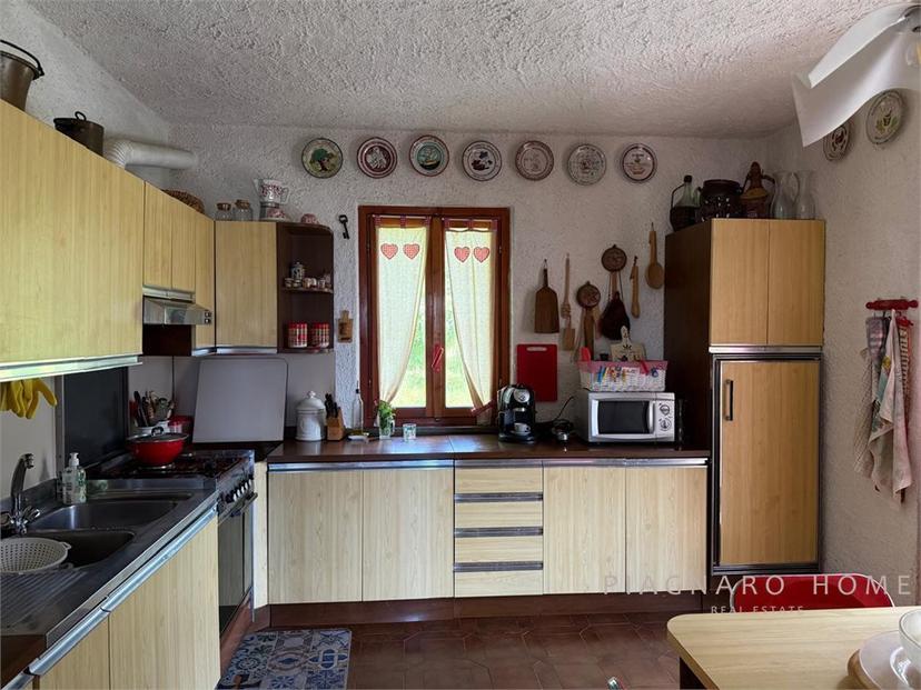 Casa indipendente in Località Zuccà, Zeri — foto 2 di 5