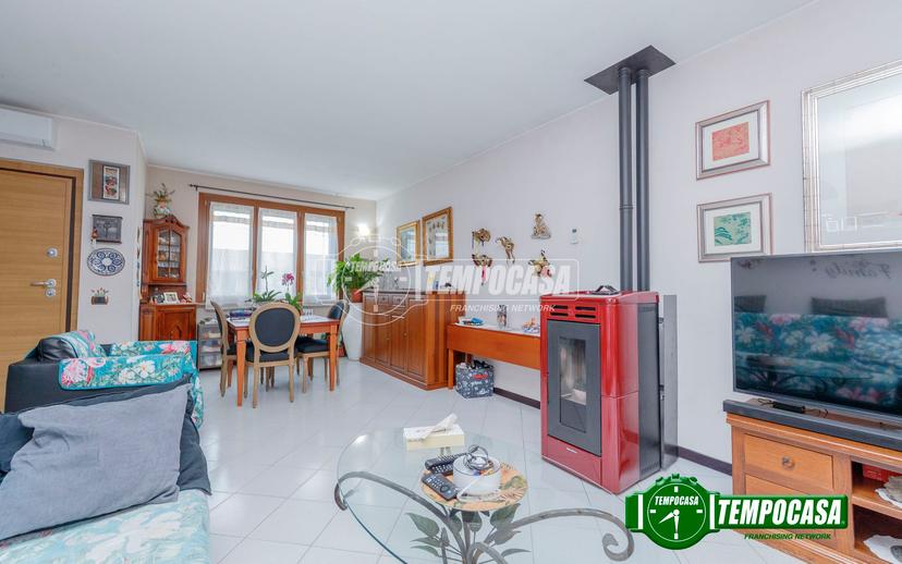 Appartamento in Via Gaetano Donizetti, Calvignasco — foto 2 di 5
