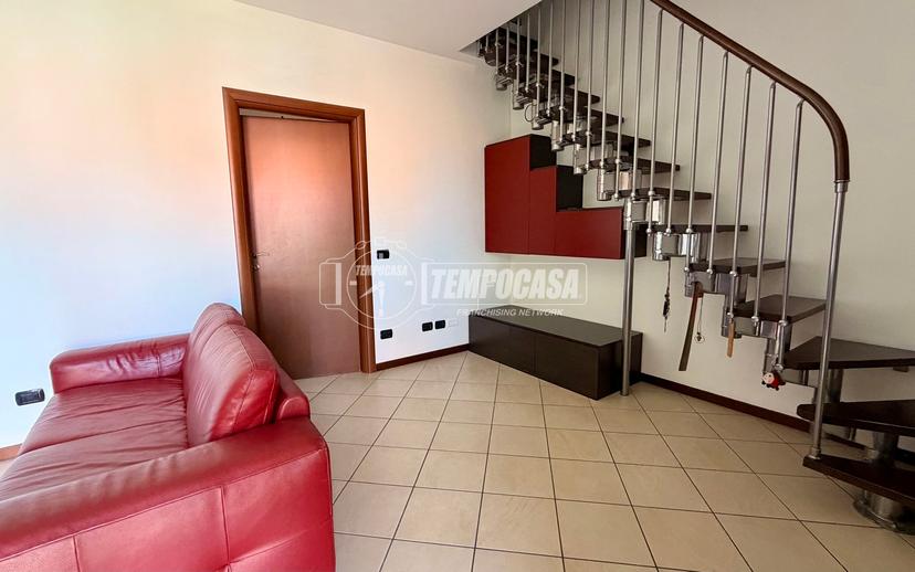 Trilocale in Via Palermo 8, Cologno Monzese