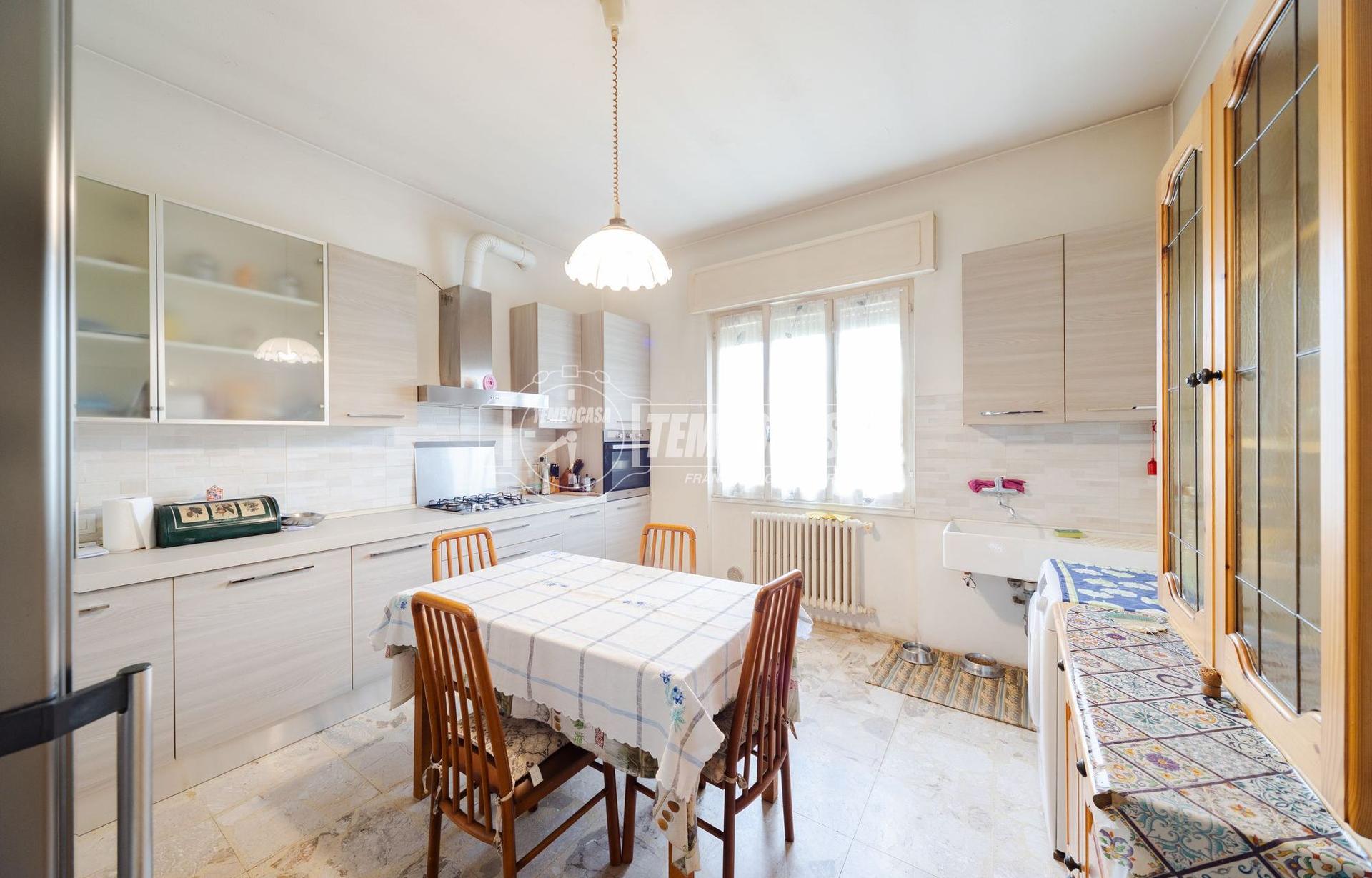 Villa in Via Giuseppe Mazzini 5, Cassago Brianza