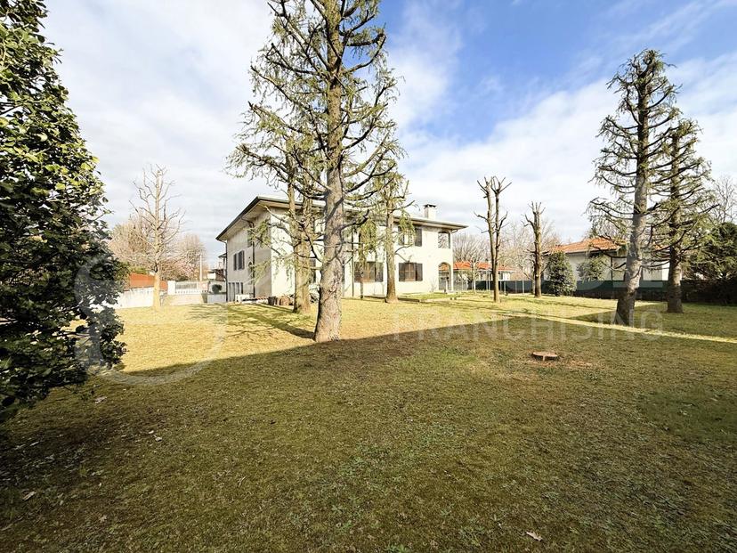 Villa plurifamiliare, Gerenzano — foto 3 di 5