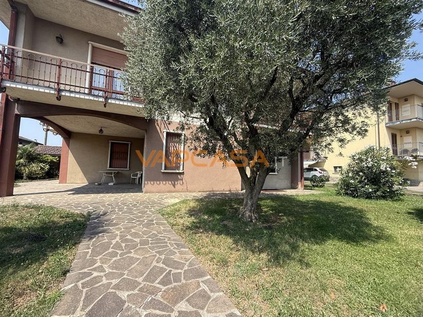 Villa in Via Anita Chiari 2, Mornico al Serio — foto 3 di 5