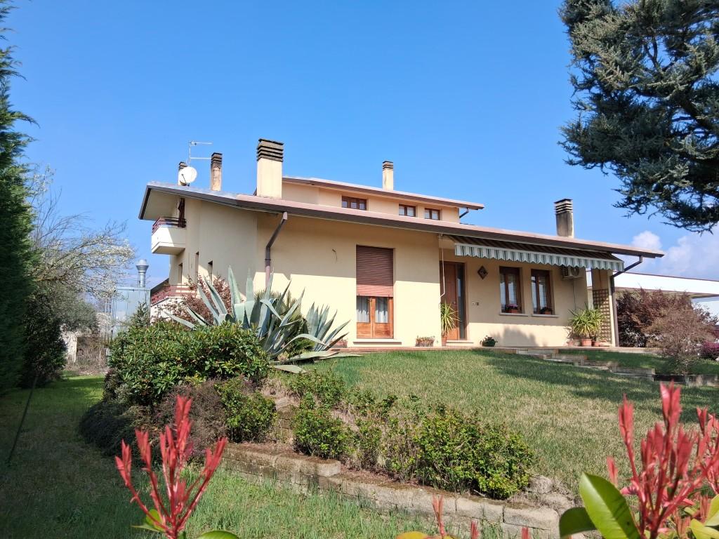 Villa in Via dell'Industria, N. 12, Orgiano