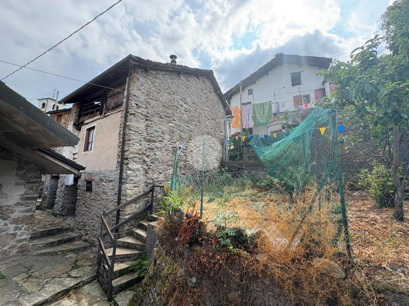 Casa indipendente in Borgata Formiero 36, Cuorgnè — foto 4 di 5