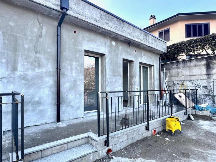 Bilocale in Via Viconago , Lavena Ponte Tresa — foto 2 di 5