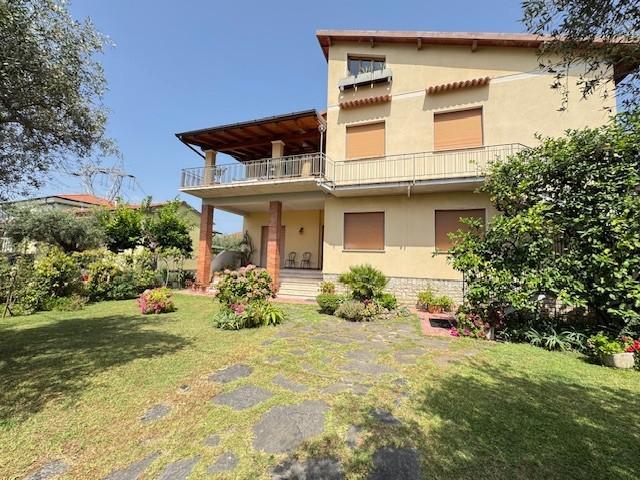 Casa indipendente, Seravezza — foto 3 di 5