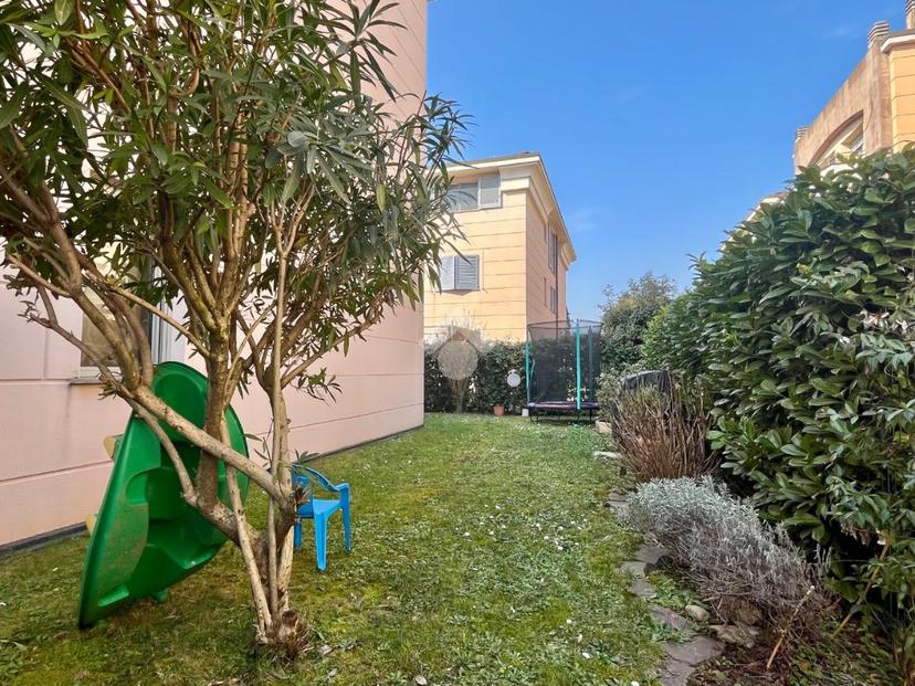 Trilocale in Via Comasina 44, Verano Brianza — foto 3 di 5