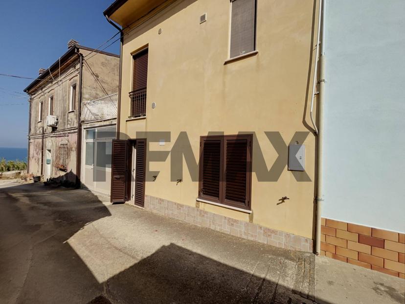 Casa indipendente in Contrada Santo Fino Snc, San Vito Chietino — foto 5 di 5