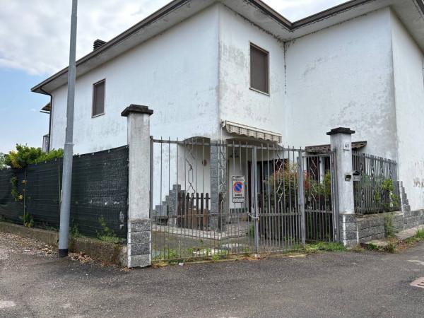 Villa in Via Sant'Anna, Motta Visconti — foto 2 di 5