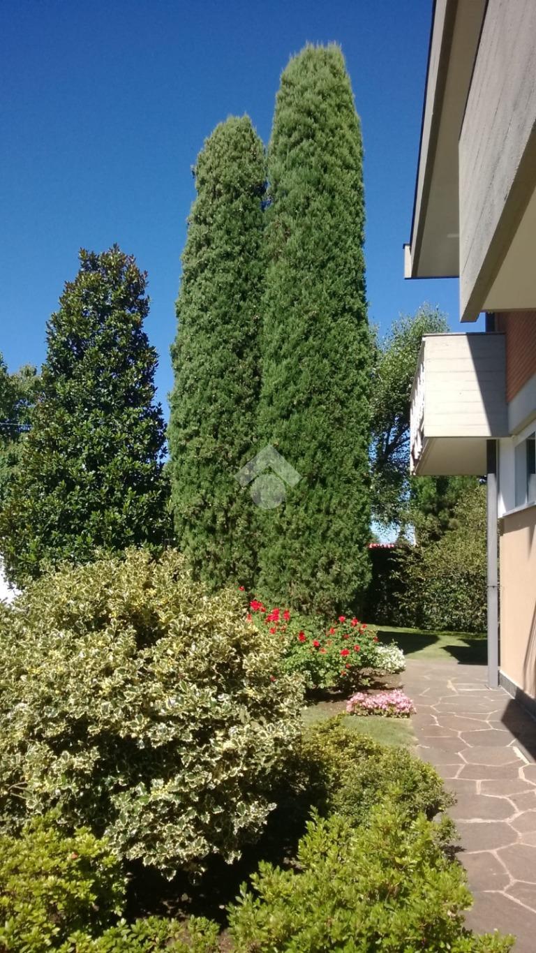 Villa in Via Tevere 4, Lonate Pozzolo — foto 2 di 5