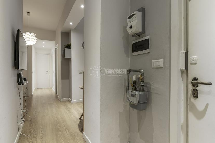 Trilocale in Via Giovanni Pezzotti, Milano
