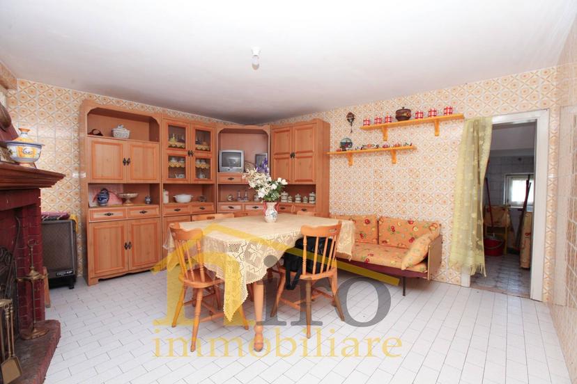 Casa indipendente in Via Roma, Carpineto della Nora — foto 5 di 5