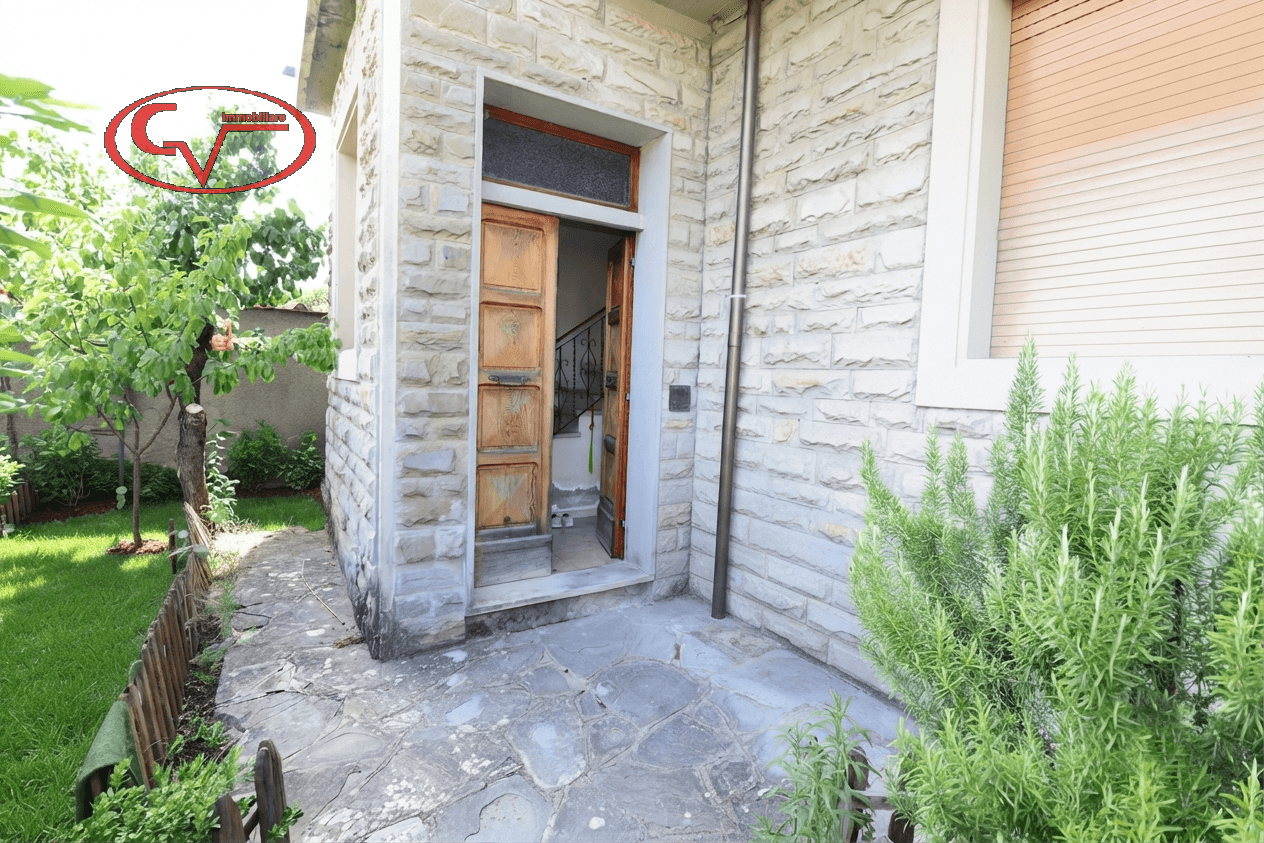 Villa in Via Ammiraglio Ernesto Burzagli, Montevarchi