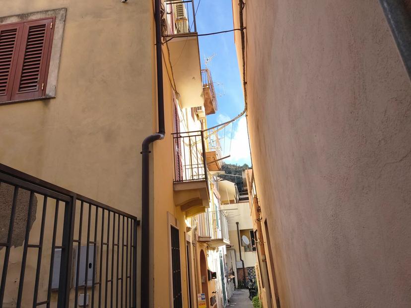 Casa indipendente in Via Bottesco in, 37, Messina
