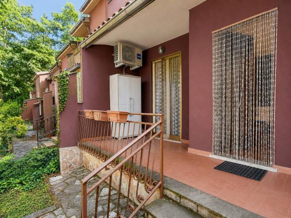 Villa a schiera in Via degli Ontani 16, Valentano — foto 3 di 5