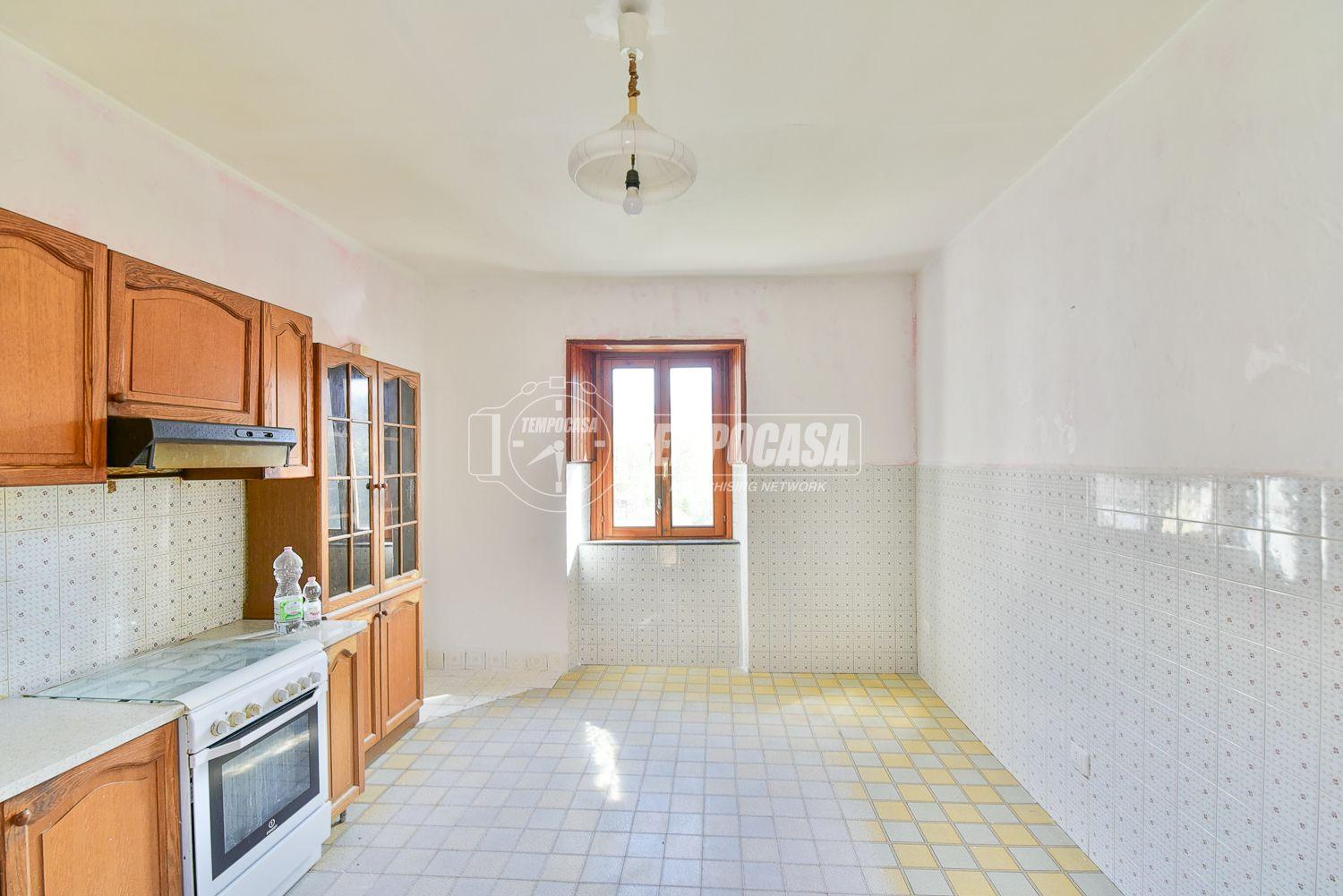 Bilocale in Via Roma, Caslino d'Erba