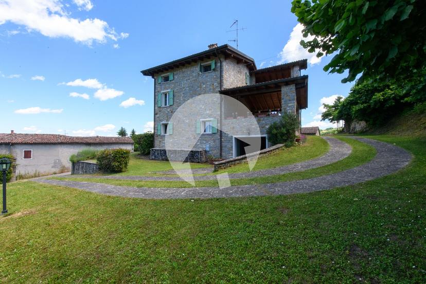 Casa indipendente in Via Montecroce 5, Toano