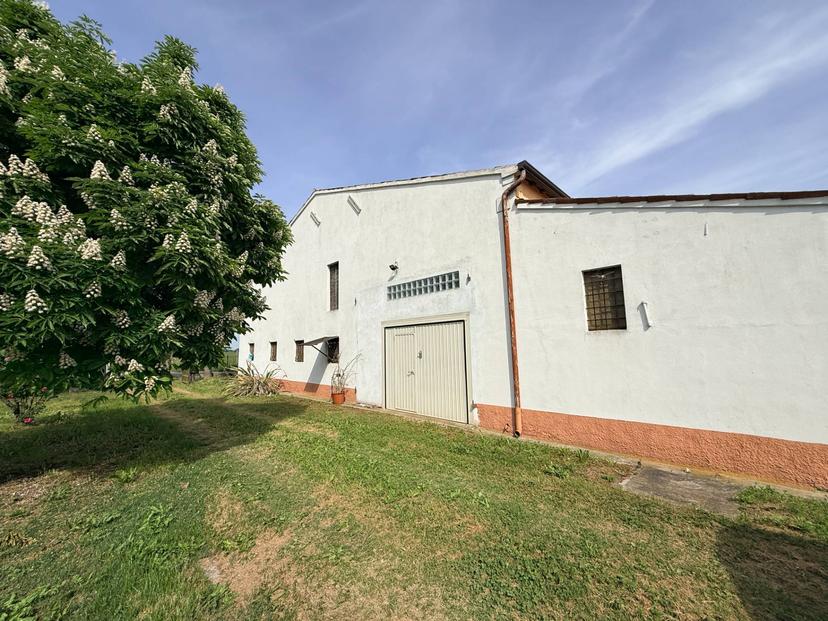 Casa indipendente, Magnacavallo — foto 3 di 5