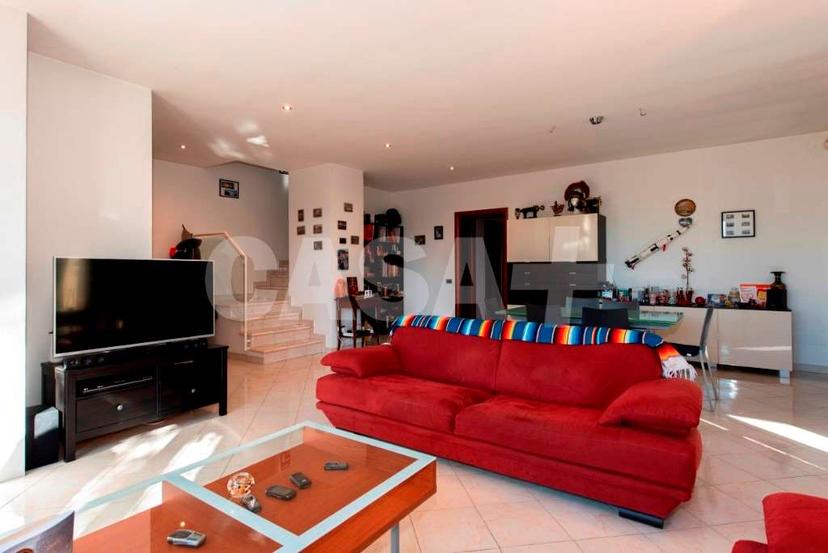 Villa bifamiliare, Morazzone
