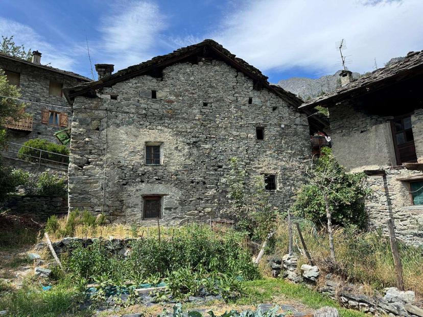Rustico in Frazione Grun, Saint-Vincent