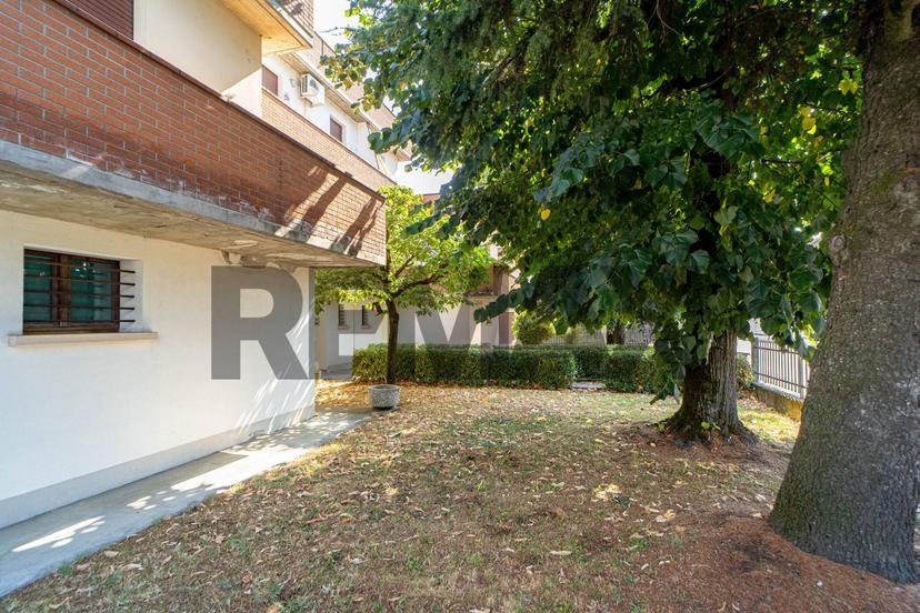 Trilocale in Via Saragat 6, Montecchio Emilia