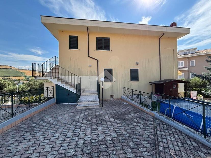 Casa indipendente in Via C. Monteverdi 15, Pineto — foto 4 di 5