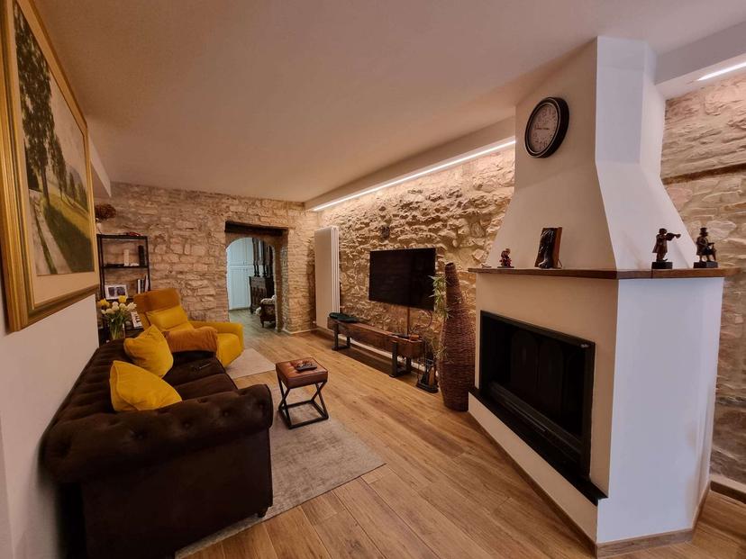 Villa in Via Cesare Battisti, Gualdo Tadino — foto 5 di 5